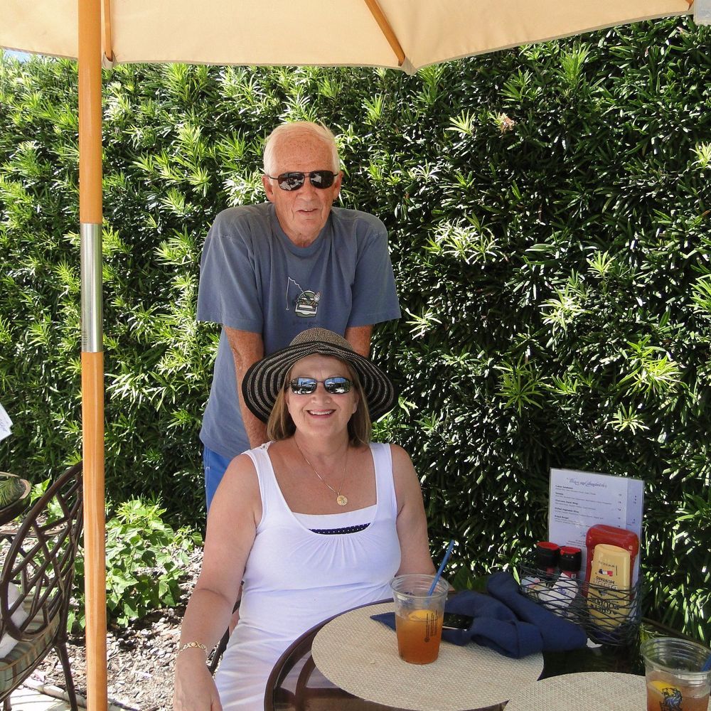 Meet your Posher, Julia